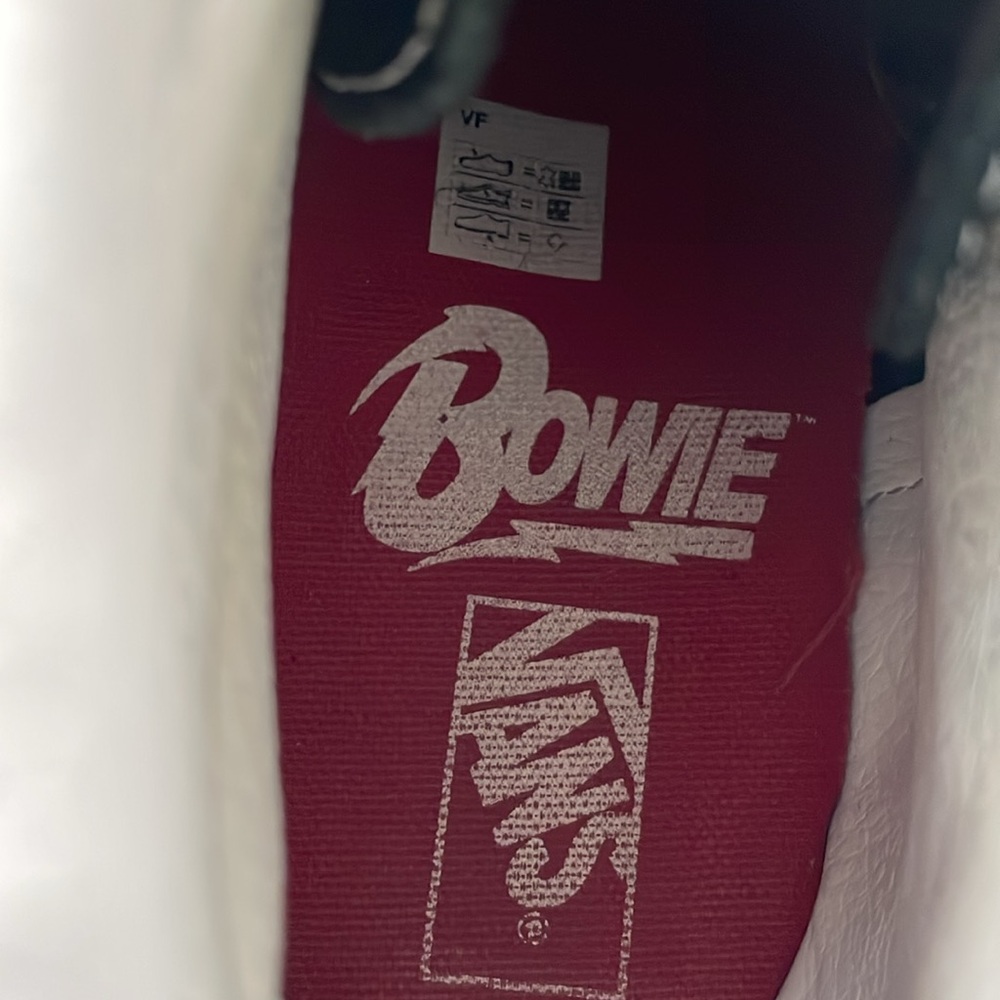 David Bowie Vans sneakers - Picture 9 of 11